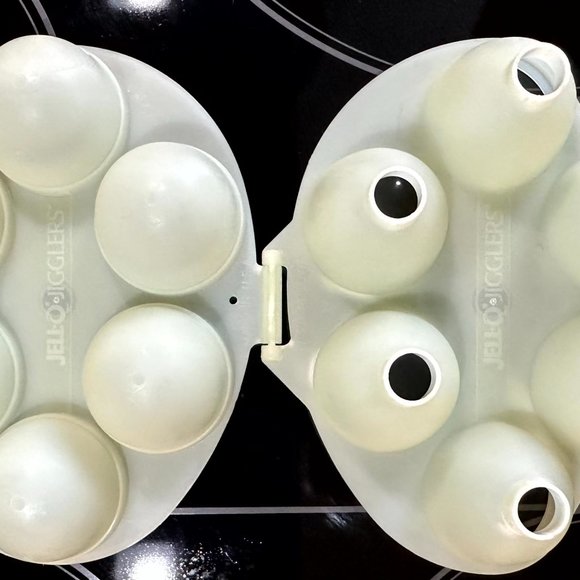 NEW Jello Jell-O Jigglers Easter Egg Mold Maker 3-D Hinged Paint Pallette GLOWS - Picture 3 of 10